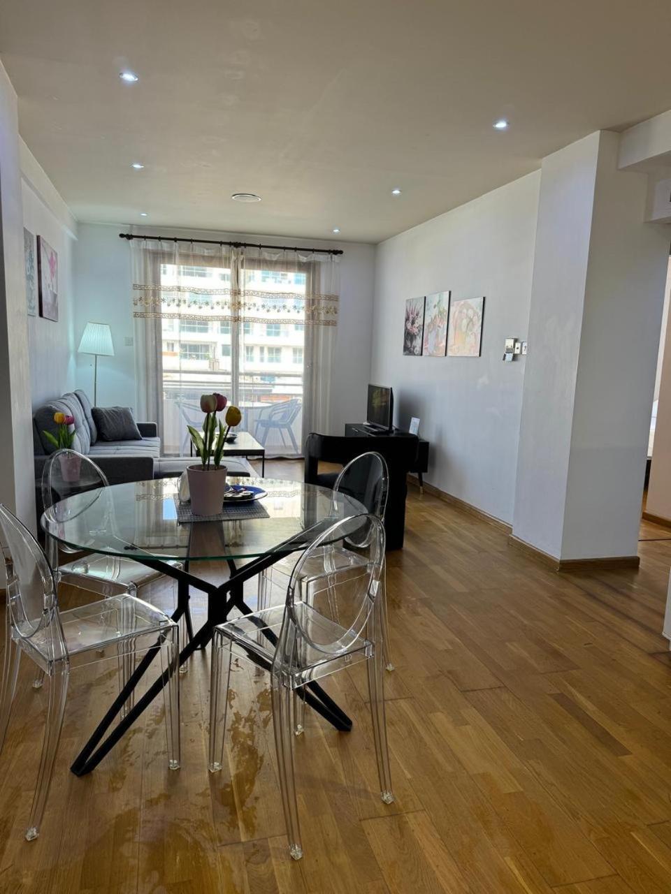 Ithaki Phinikoudes Apartment No. 205 لارنكا المظهر الخارجي الصورة