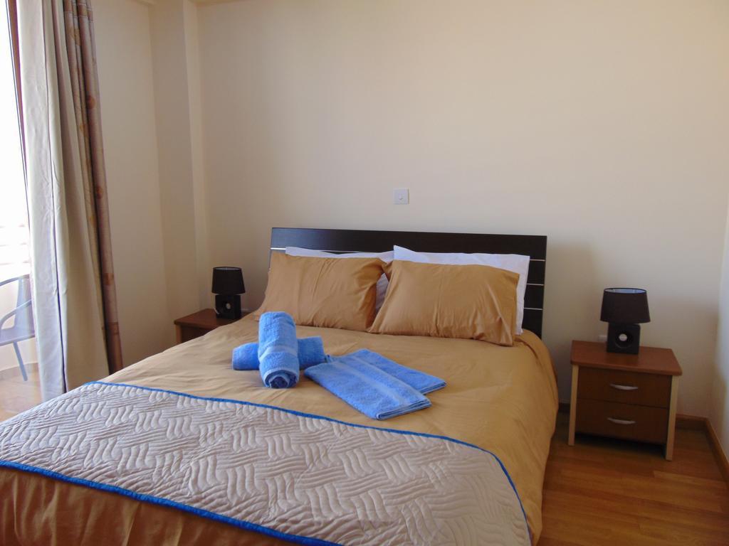 Ithaki Phinikoudes Apartment No. 205 لارنكا الغرفة الصورة