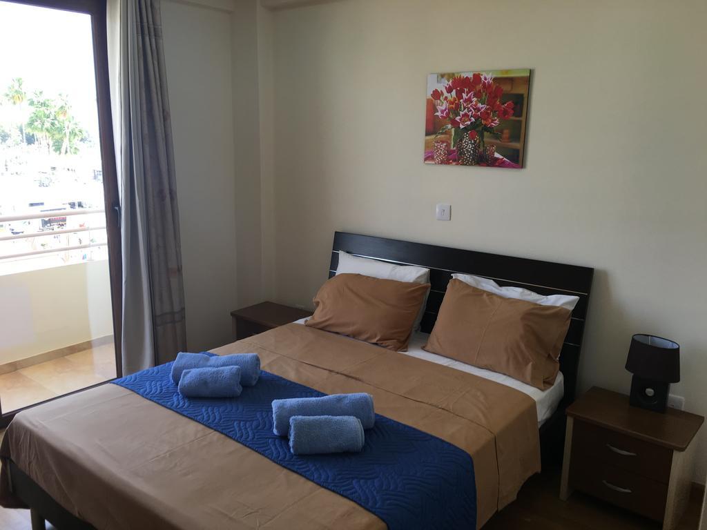 Ithaki Phinikoudes Apartment No. 205 لارنكا المظهر الخارجي الصورة