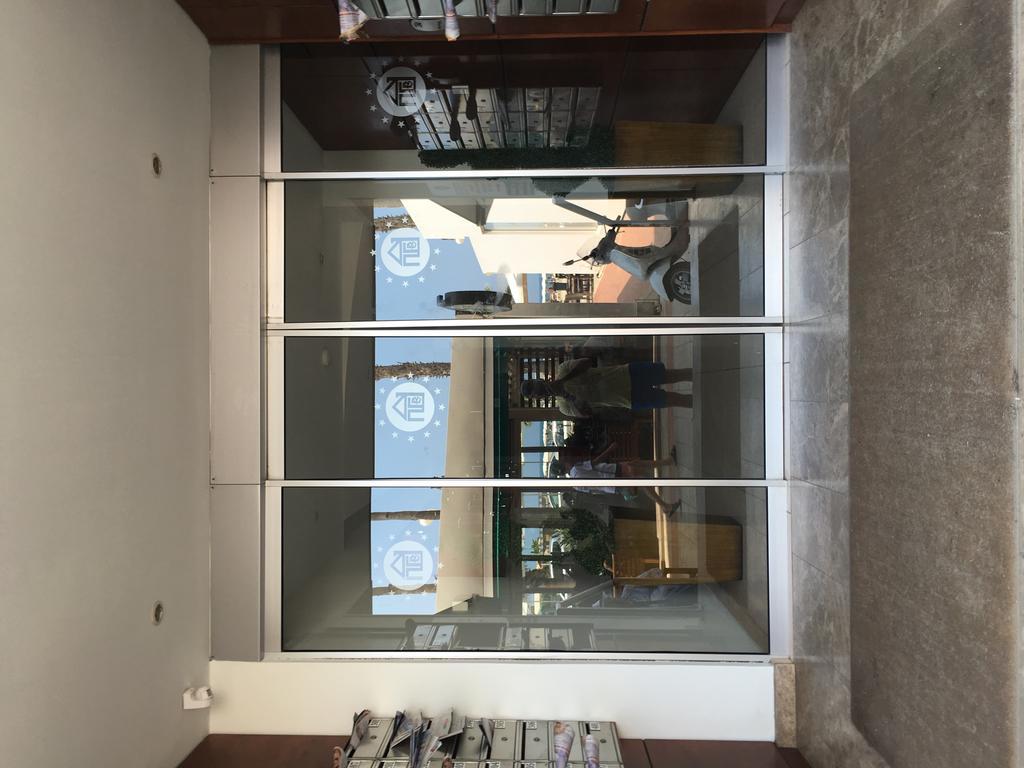 Ithaki Phinikoudes Apartment No. 205 لارنكا المظهر الخارجي الصورة
