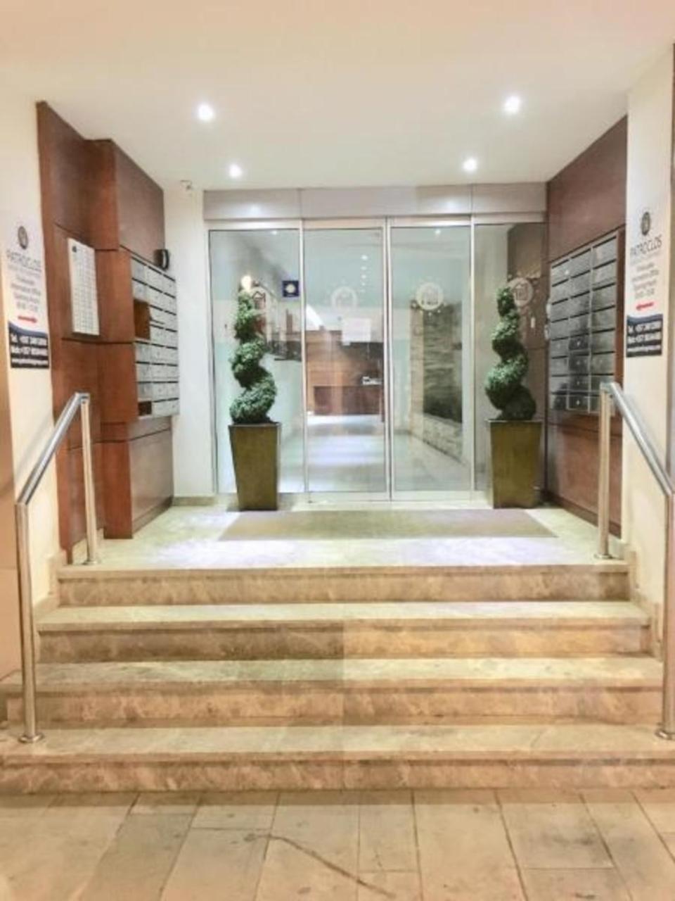 Ithaki Phinikoudes Apartment No. 205 لارنكا المظهر الخارجي الصورة